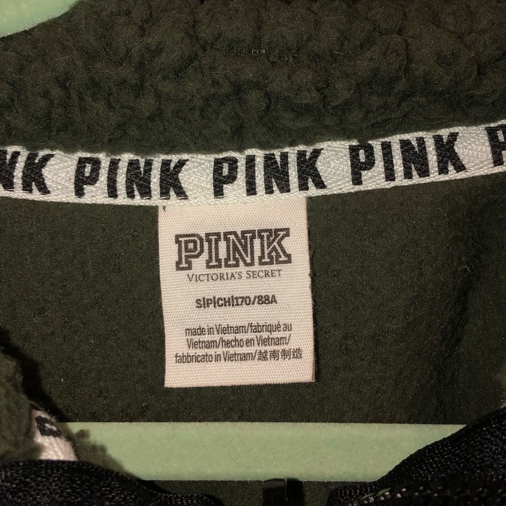 pullover - Picture 3 of 3